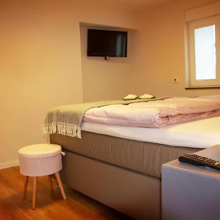 Saar-steg Apartment *