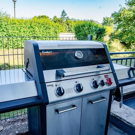 アパート Saar-steg